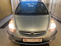Honda Jazz 1.3 CVT Euro 4 NYSERVAD/MOTORVÄRMARE/LÅGMIL