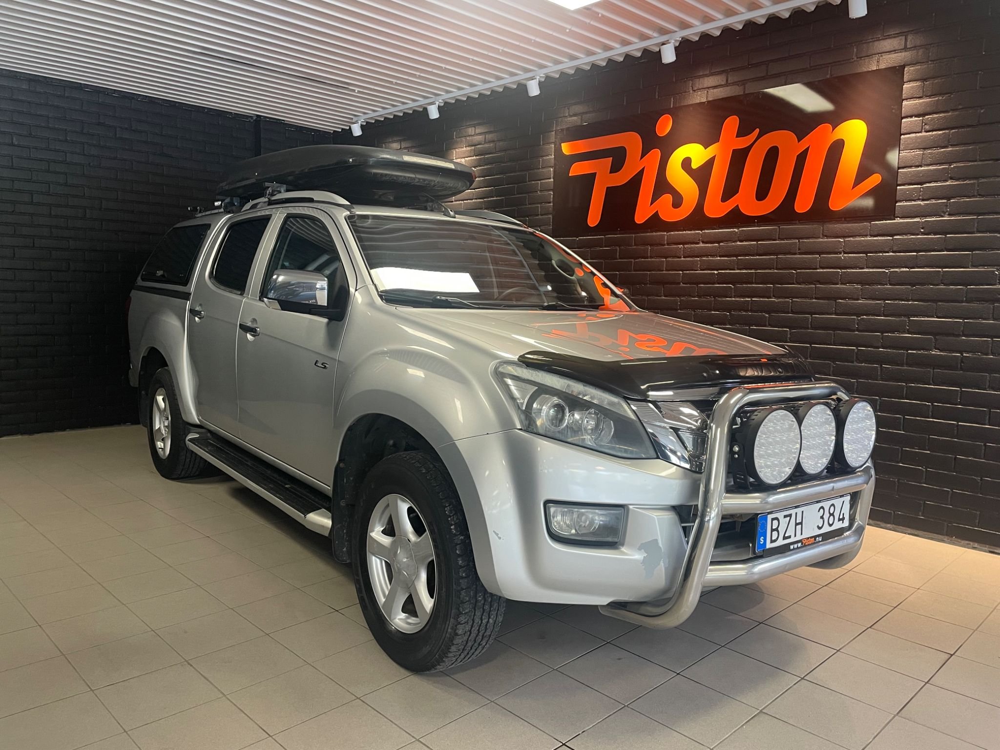 Isuzu D-Max Crew Cab 2.5 4WD Automatisk, 163hk, 2013
