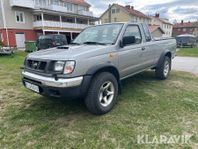 Nissan NP300 King Cab 2.5 4WD