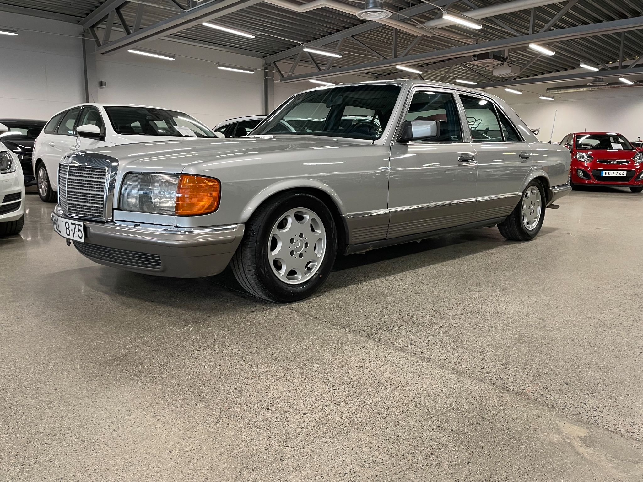 Mercedes-Benz 380 SE Automatic, 4-trinn, 204hk, 1983