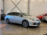 Toyota Auris Touring Sports Hybrid e-CVT EXECUTIVE 136hk