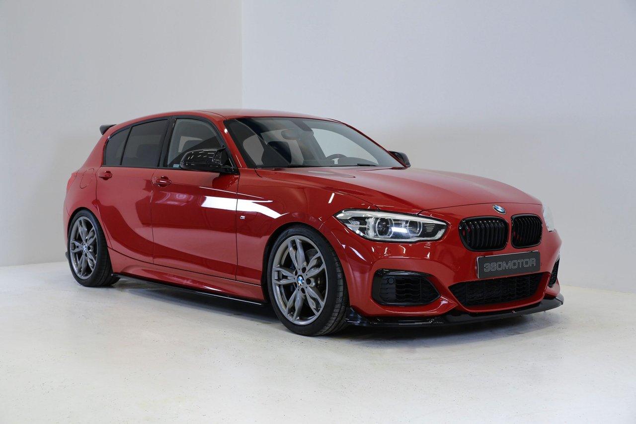 BMW M140i xDrive 5-dörrars St...