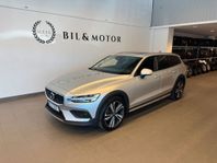 Volvo V60 Cross Country D4 AWD Skinn | Kamera | H/K | Pano
