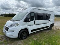 ADRIA MOBIL Twin 600 Plåtis 2,3 MultiJet Automat Drag V-hjul