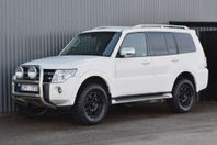 Mitsubishi Pajero 3.2 4WD / 7-sits Dragkrok Mudders