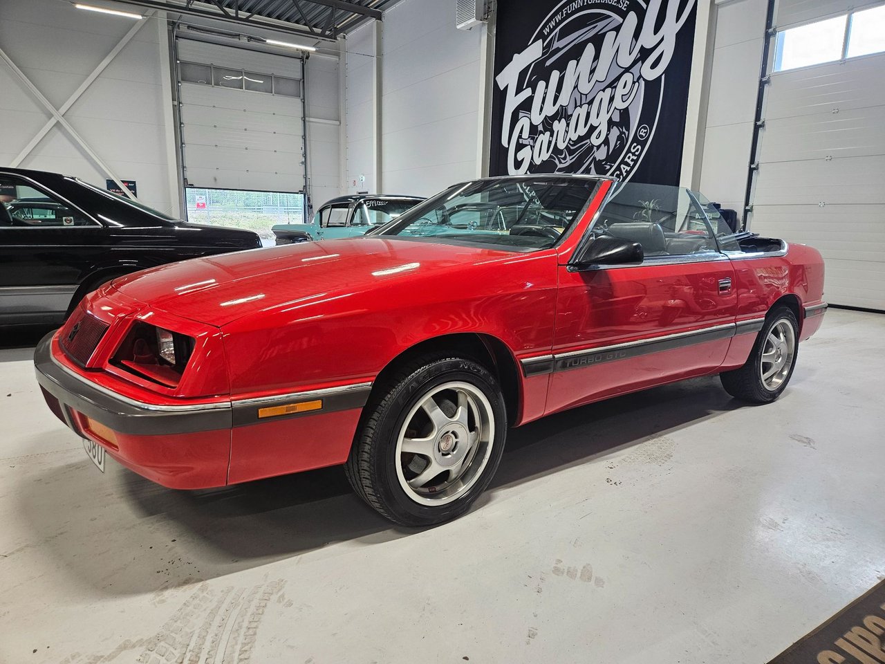 Chrysler LeBaron Cab 2.5 Turb...