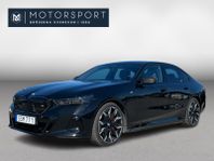 BMW i5 M60 xDrive M Sport Pano 22" Drag Kolfiberpaket