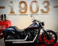 Kawasaki Vulcan VN 900 Custom
