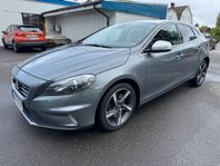 Volvo V40 D3 Momentum, R-Design Euro5 VÄLSERVAD NAVI DRAG