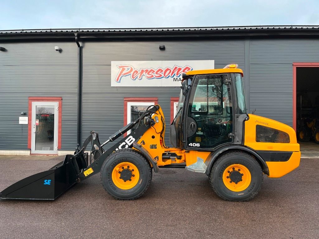 JCB 406 T4-18 Nya däck & redskap