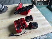 Spikpistol Milwaukee, Vinkelslip 2st & Verktygspaket Makita