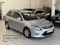 Hyundai i30 cw 1.6 CRDi Business P-sensorer S&V-Hjul
