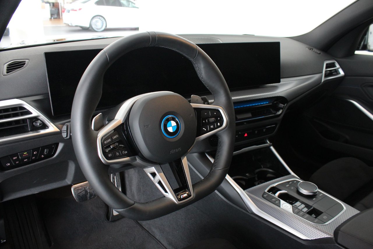 BMW 330e Touring Steptronic, 292hk, 2025