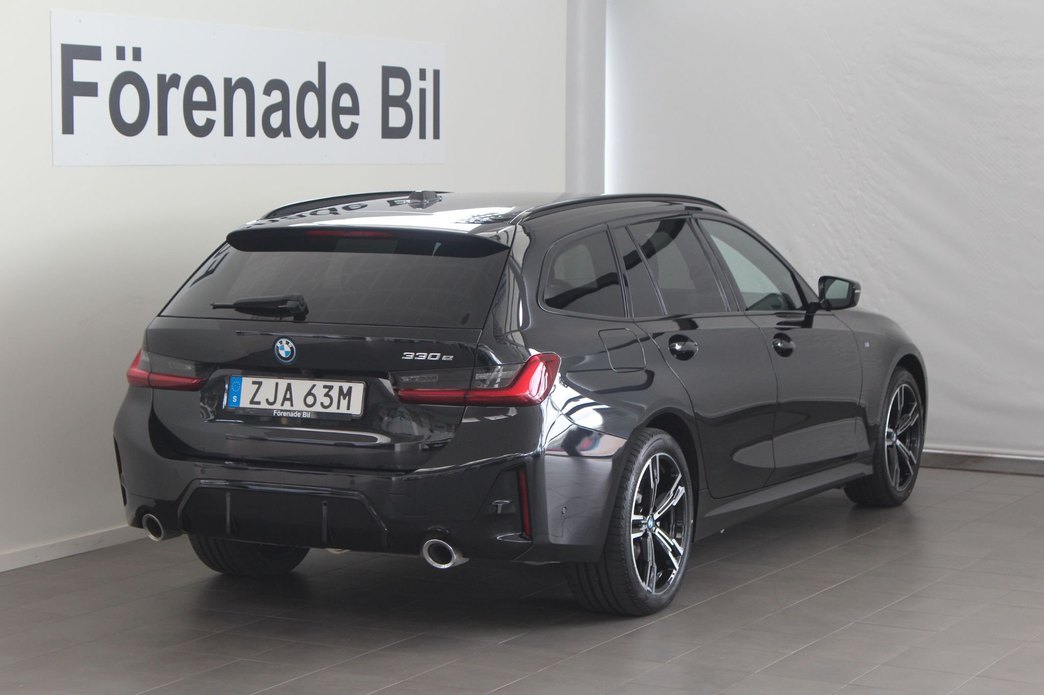 BMW 330e Touring Steptronic, 292hk, 2025