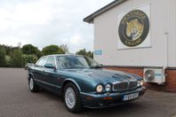 Jaguar XJ 4.0 V8 Sovereign, mkt fin, nytt innertak