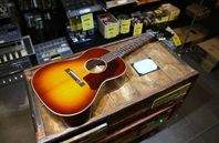 Gibson Custom Shop 1942 LG-1 Autumn Burst hos Musikbörsen