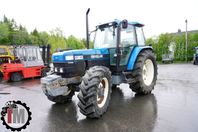 TRAKTOR NEW HOLLAND 7840