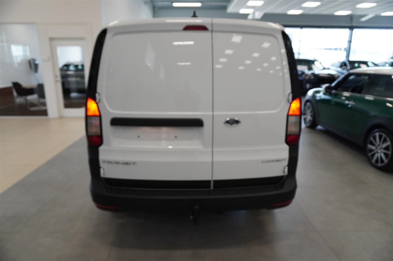 Ford Grand Transit Connect 2.0 EcoBlue Powershift, 122hp, 2025