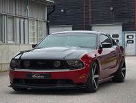 Ford Mustang GT VÄLVÅRDAD 320HK
