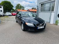 Volvo V70 2.0 145HK MOMENTUM / VÄRMARE