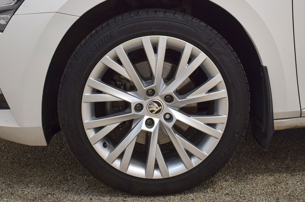 Škoda Superb Kombi 2.0 TDI 4x4 DSG Sekventiell, 190hk, 2021