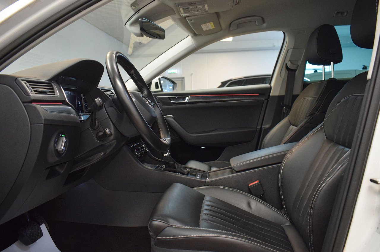 Škoda Superb Kombi 2.0 TDI 4x4 DSG Sekventiell, 190hk, 2021