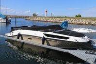 Sea Ray 230 Finn Dayboat