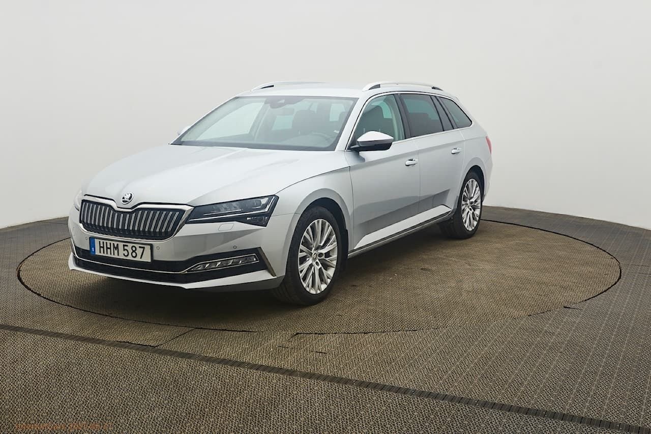 Škoda Superb iV Kombi 1.4 Plug-in Hybrid DSG Sekventiell, 218hk, 2023