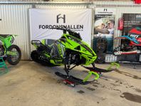 Arctic Cat RIOT X 8000 Elstart/NYSKICK/14mil/1550:-/mån -23
