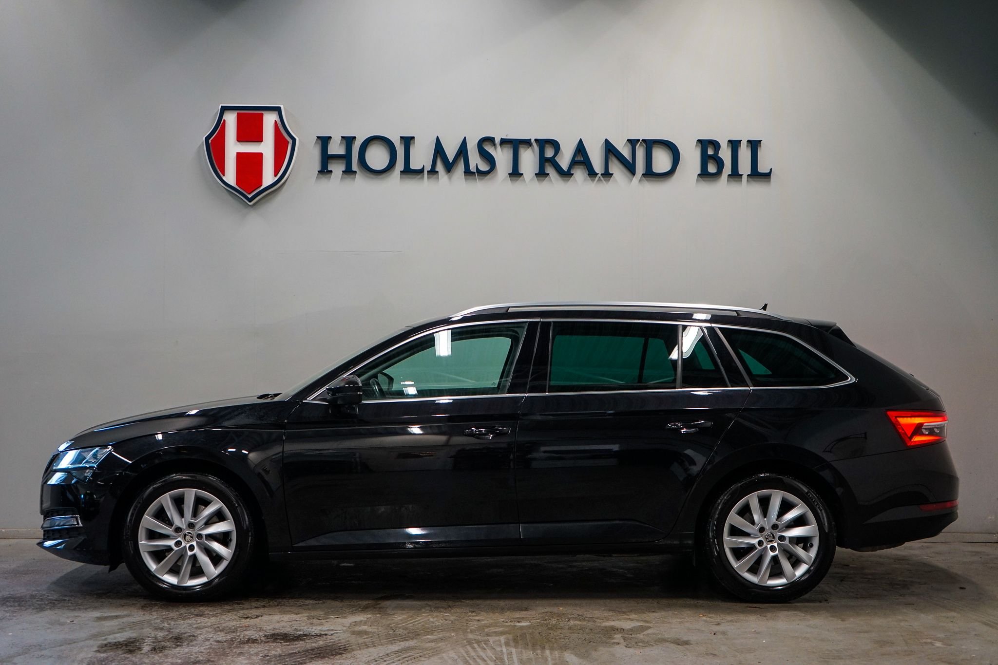 Škoda Superb Kombi 2.0 TDI 4x4 DSG Sekventiell, 200hk, 2023