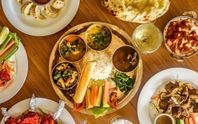 Väletablerad nepalesisk restaurang med attraktivt läge i cen