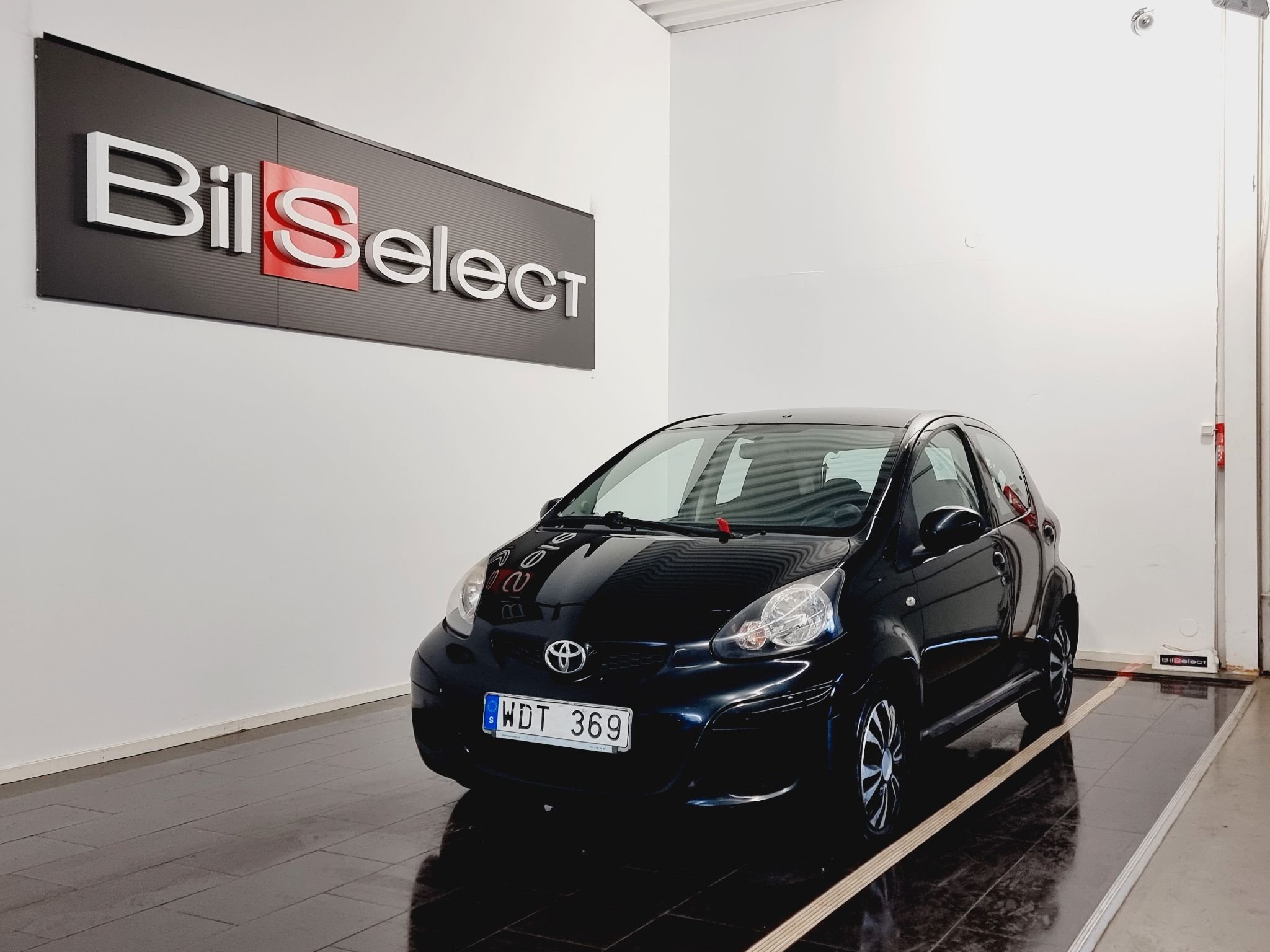 Toyota Aygo 5-dørs 1.0 VVT-i Manuell, 5-trinn, 68hk, 2010