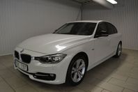 BMW 320 i Sedan Sport line 184hp Lågamil 2-brukare Sensorer