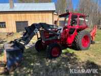 Traktor Volvo BM T 430 med grävaggregat