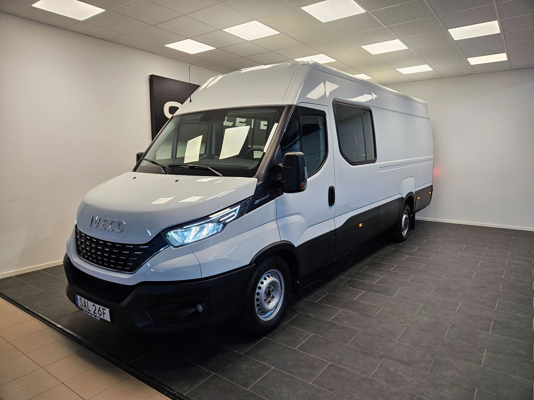 Iveco Daily 35-210 Van 3.0 JTD Hi-Matic, 210hp, 2020