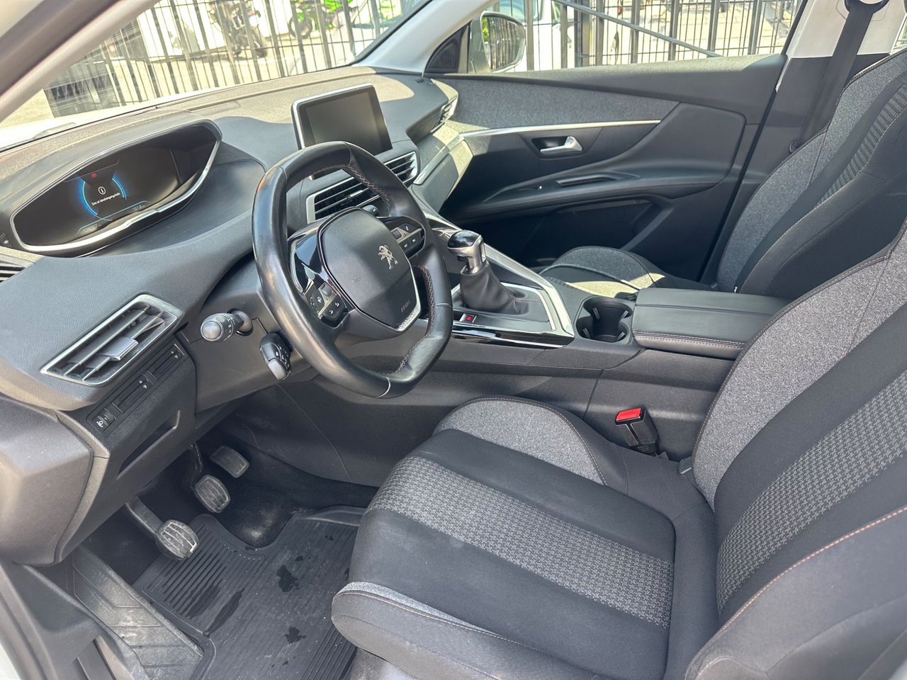 Peugeot 3008 1.2 PureTech 130 Manuell, 6-trinn, 131hk, 2017