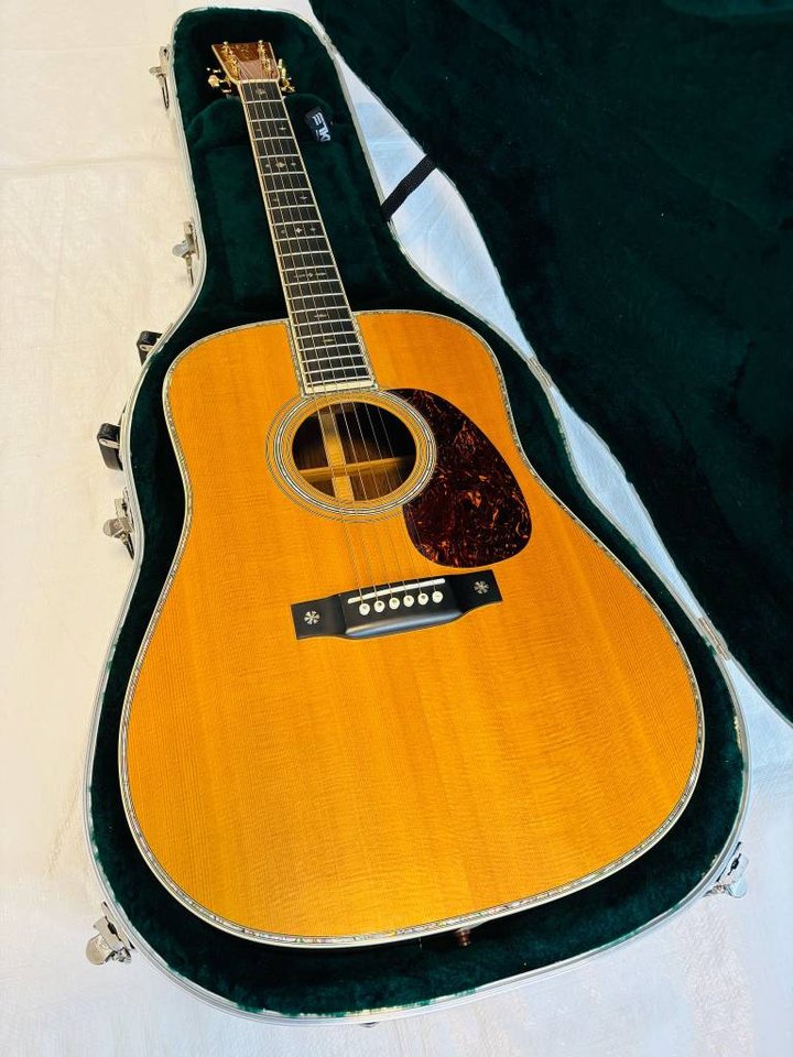 Martin D-42 2012