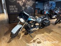 Harley-Davidson Deluxe