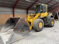 Komatsu WA270-3