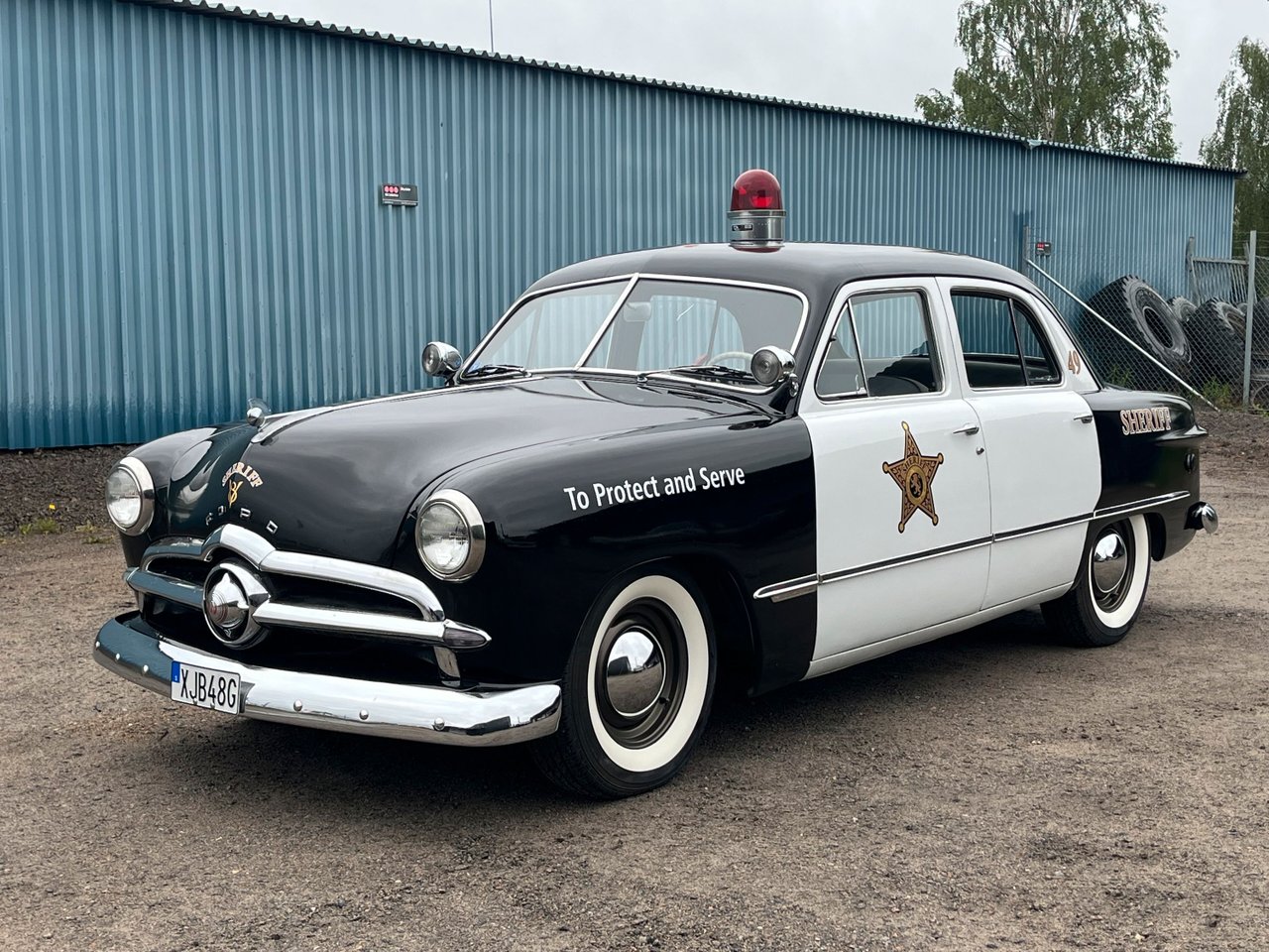 Ford Deluxe Police Interceptor