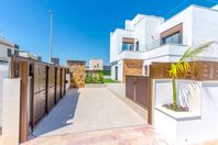 Villa i modern stil belägen i Benijófar