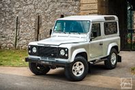 Land Rover Defender 90 TD5 6-säten