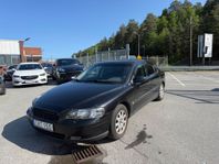 Volvo S60 2.4 140hk Dragkrok manuell 24600 mil FYND