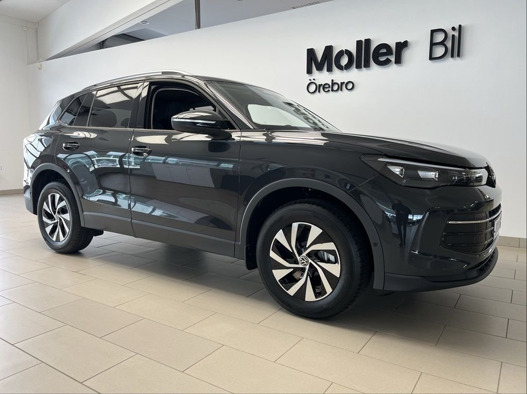 Volkswagen Tiguan eHybrid 1.5 TSI OPF DSG Sekventiell, 204hk, 2025