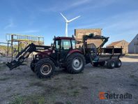 Traktor Case IH JX80 med lastare och hydraulisk skogsvagn