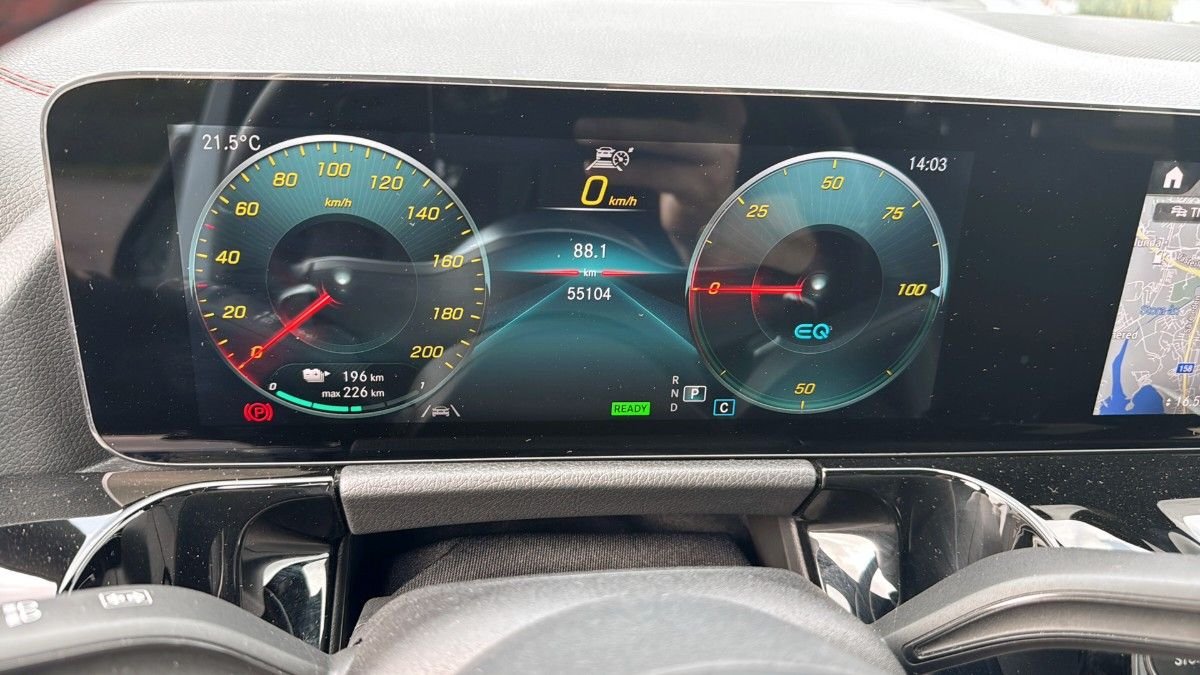 Mercedes-Benz EQA 300 4MATIC, 228hk, 2022