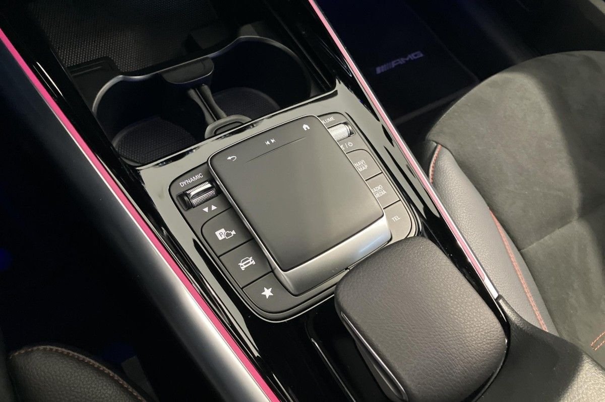 Mercedes-Benz EQA 300 4MATIC, 228hk, 2022