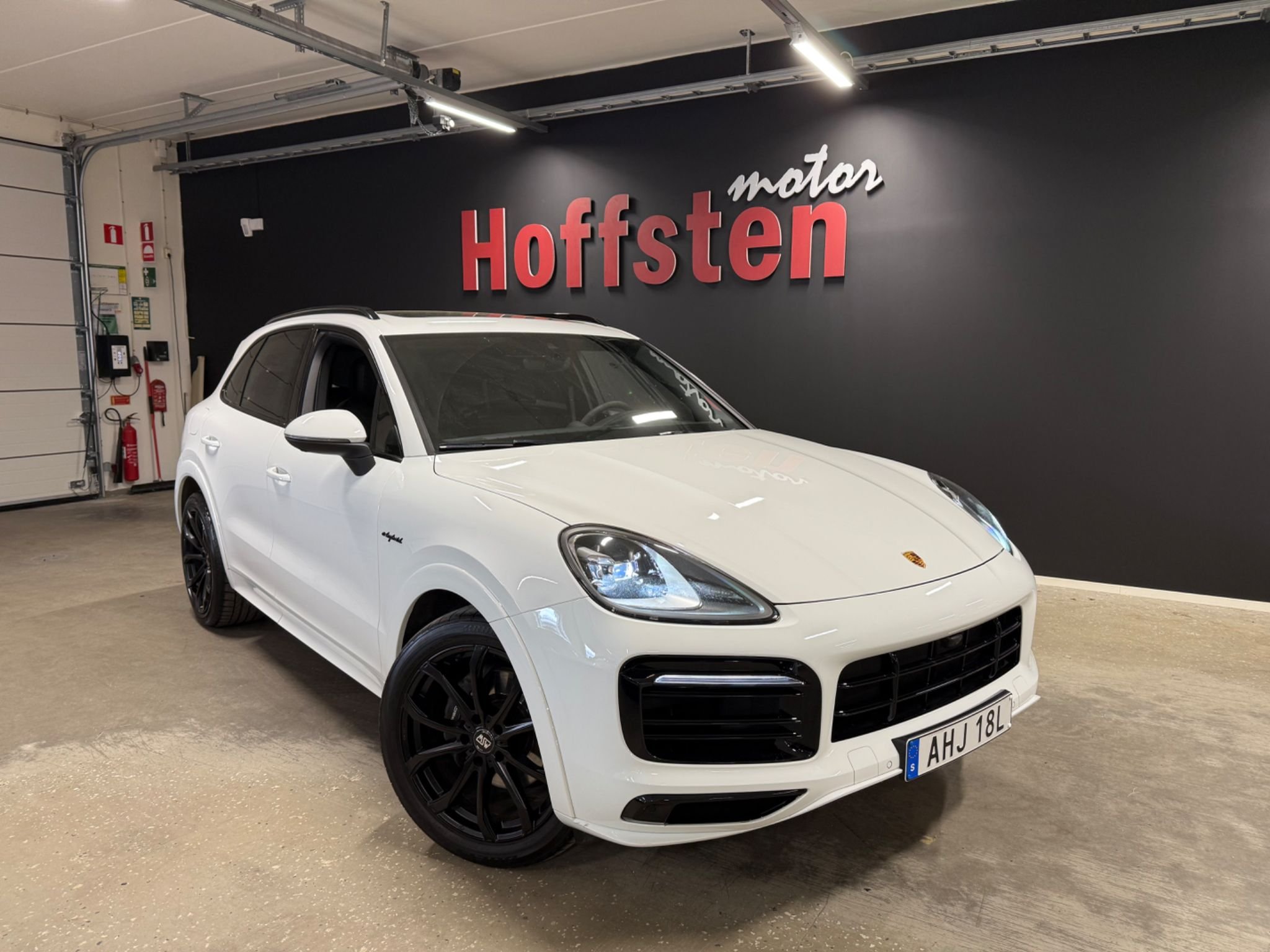 Porsche Cayenne E-Hybrid TipTronic S, 462hk, 2023