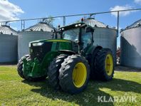 Traktor John Deere 7310R med frontlyft och GP