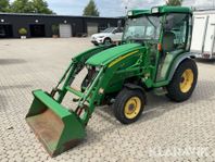 Traktor John Deere 3520 med frontlastare